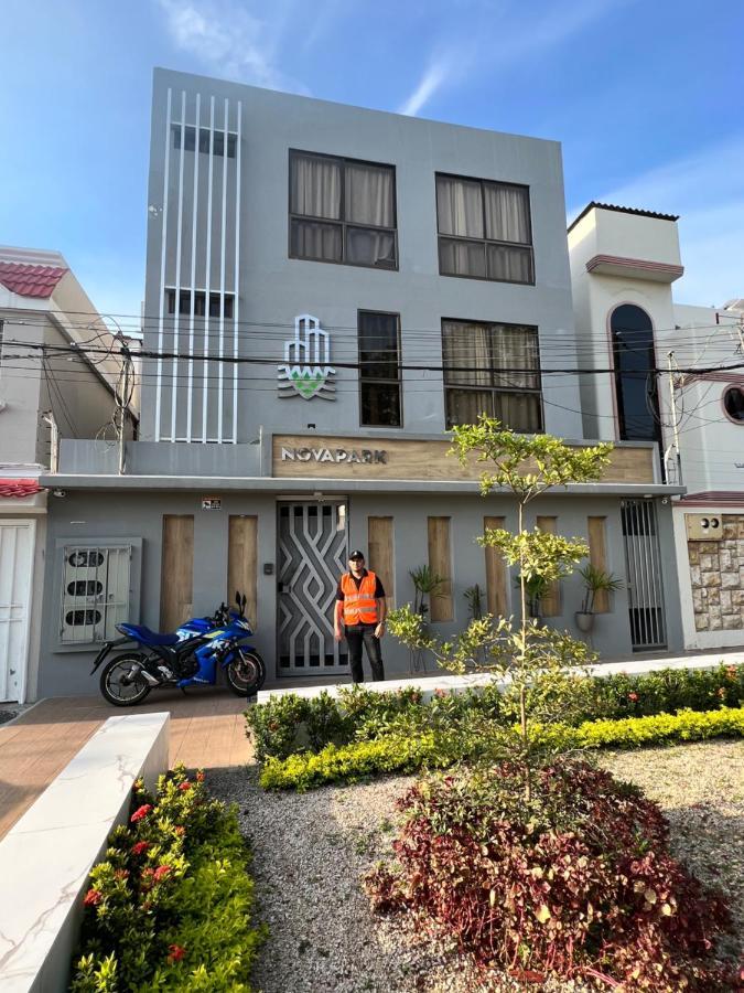 Nova Park Hotel Guayaquil Exterior foto